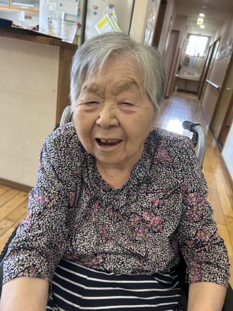 笑顔のサムネイル画像