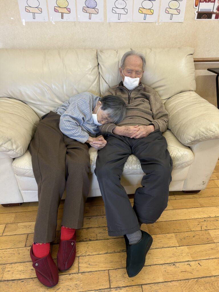 お昼のひとときのサムネイル画像