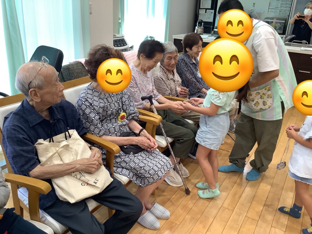 基山センターほのぼの日記\祝敬老会PART2/のサムネイル画像